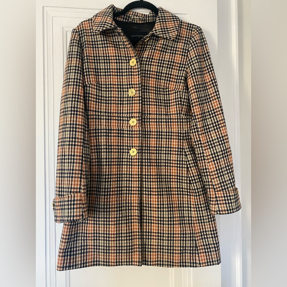 Lightweight Wool Plaid Overcoat